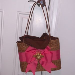 Pink straw tote bag w/ bee on front